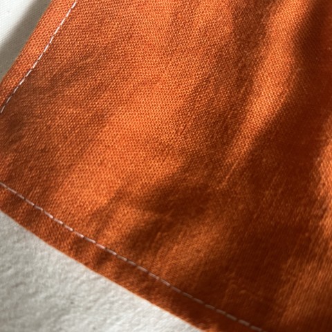 Wade in prachtig warm oranje/wit biologisch afbreekbaar hennep en katoen. Bekijk producten voor een ecologische uitvaart, (natuur)begrafenis of crematie.